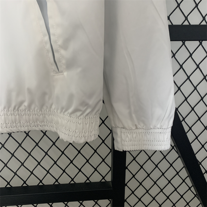 Paris Saint-Germain FC Cortavientos