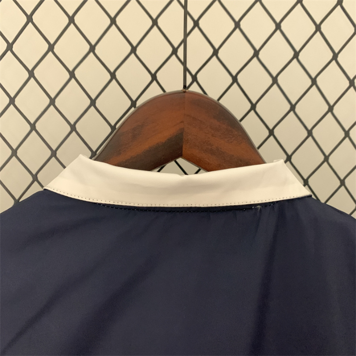 Paris Saint-Germain FC Cortavientos