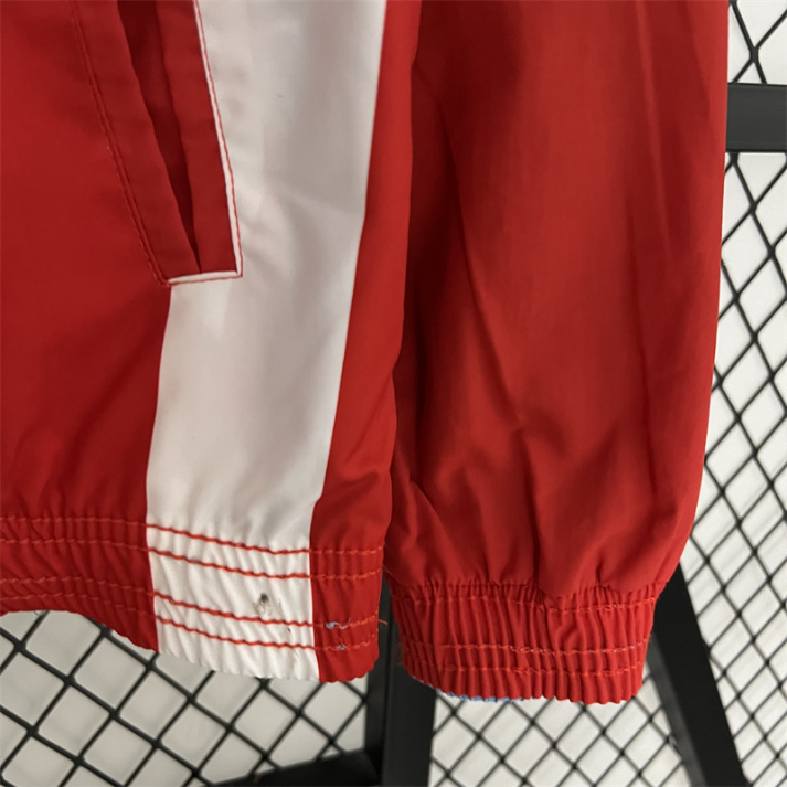 Paris Saint-Germain FC Cortavientos