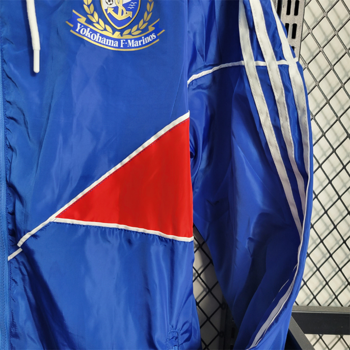 Yokohama F. Marinos Cortavientos