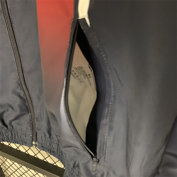 Paris Saint-Germain FC Cortavientos