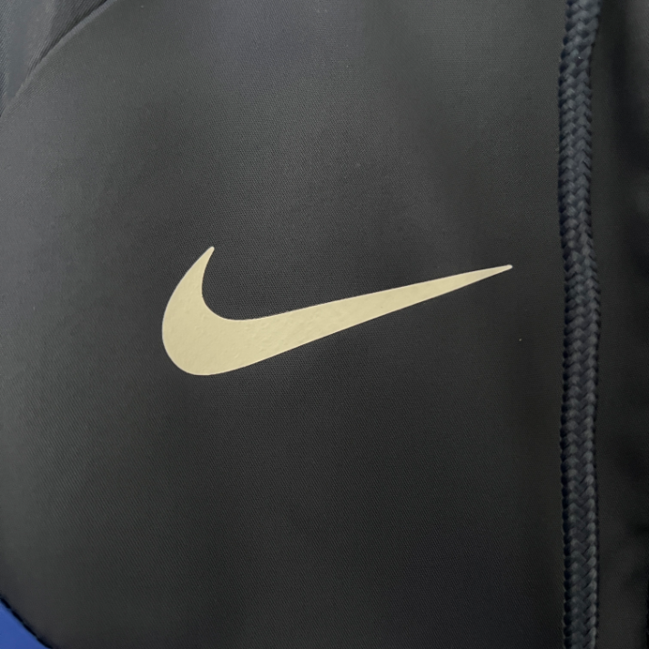 FC Barcelona Cortavientos