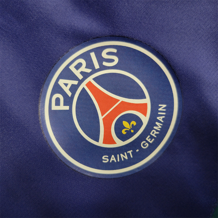 Paris Saint-Germain FC Cortavientos