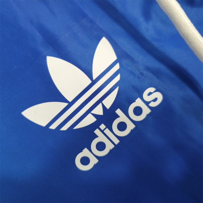 Yokohama F. Marinos Cortavientos