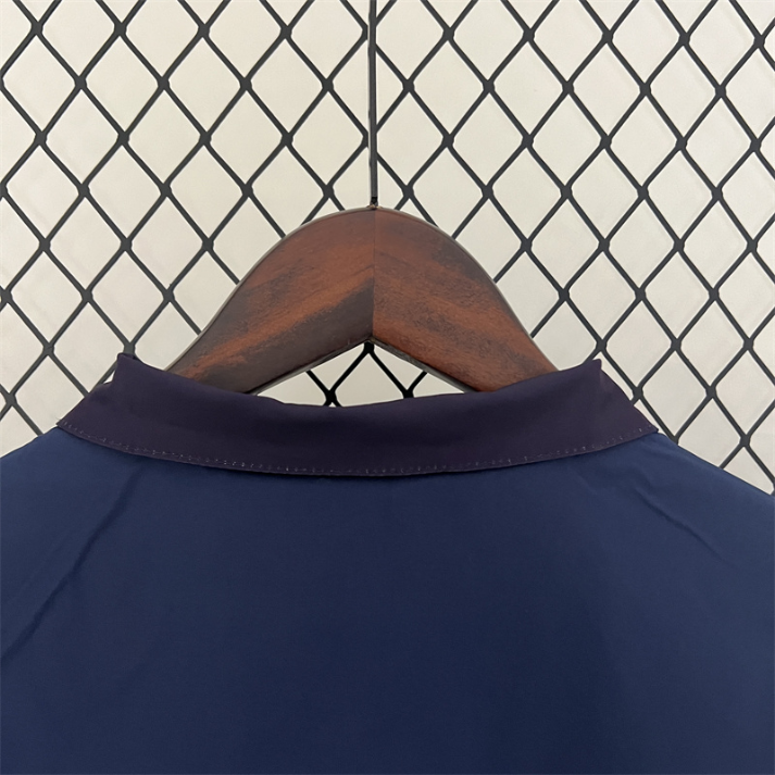 FC Barcelona Cortavientos