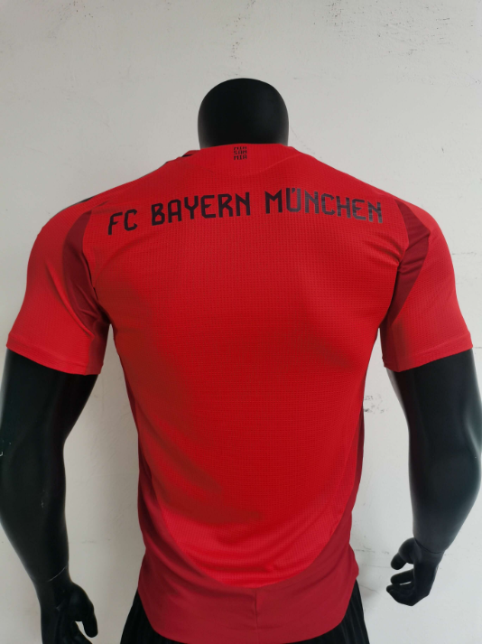 2024-25 Bayern München 1a Equipacion