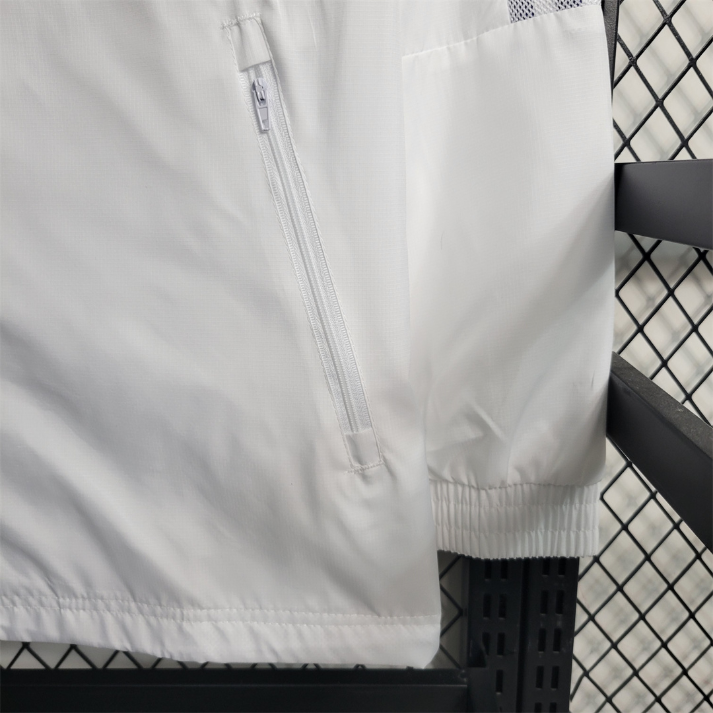 Real Madrid CF Cortavientos